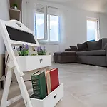 Casa Viola - Regarda Travel